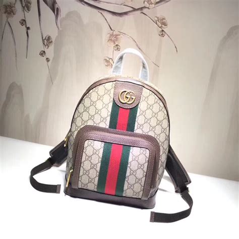 gucci 後 背包 開 箱